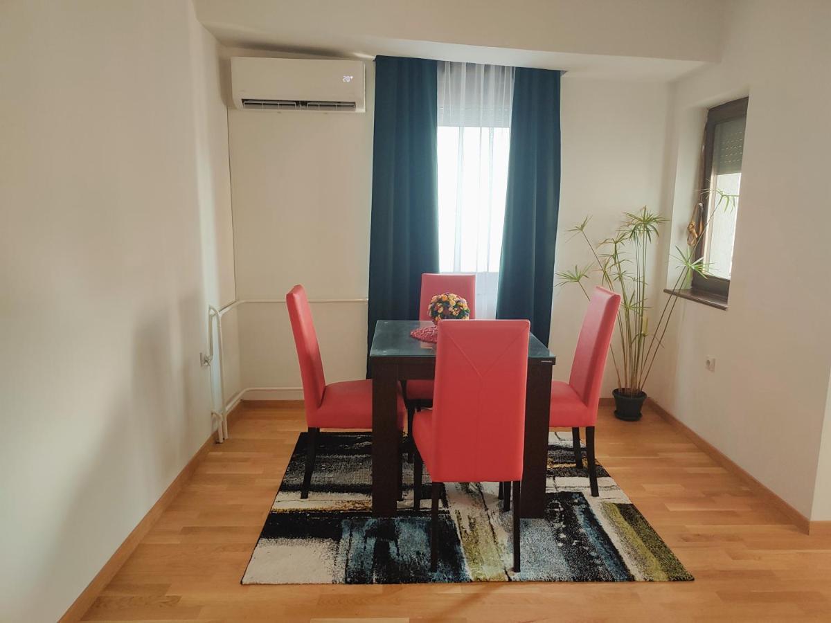 Antoni Apartment Skopje Buitenkant foto