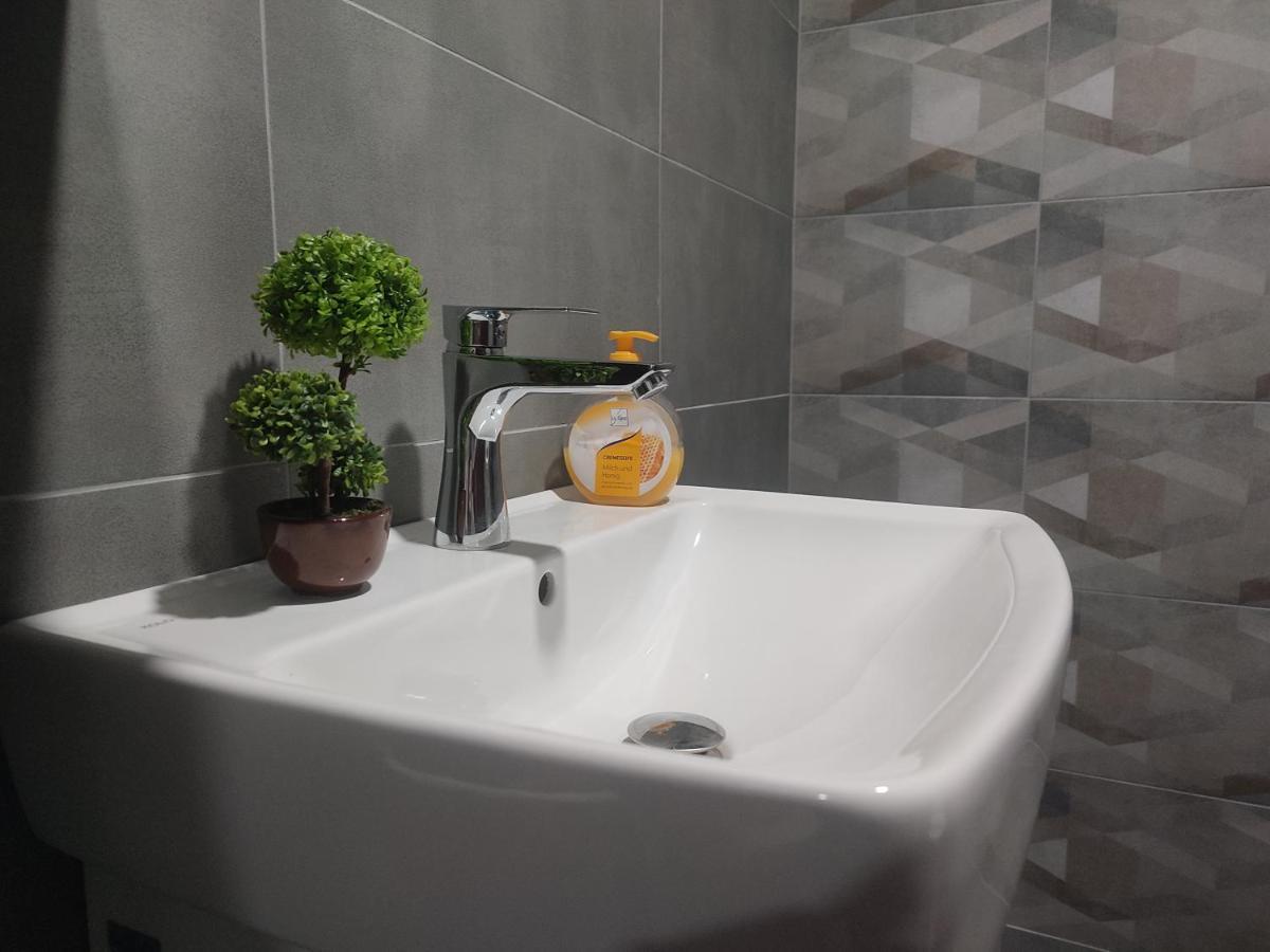 Antoni Apartment Skopje Buitenkant foto