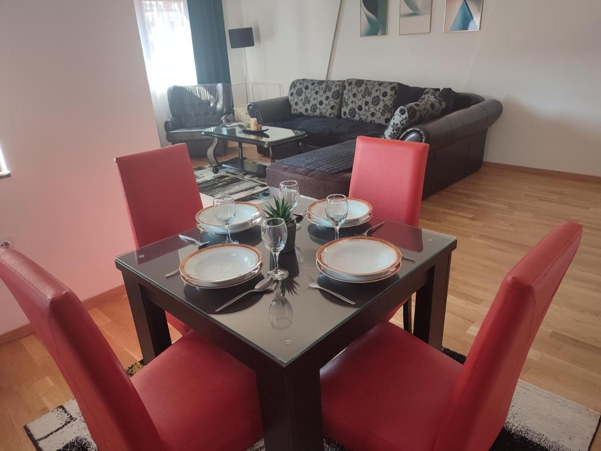 Antoni Apartment Skopje Buitenkant foto