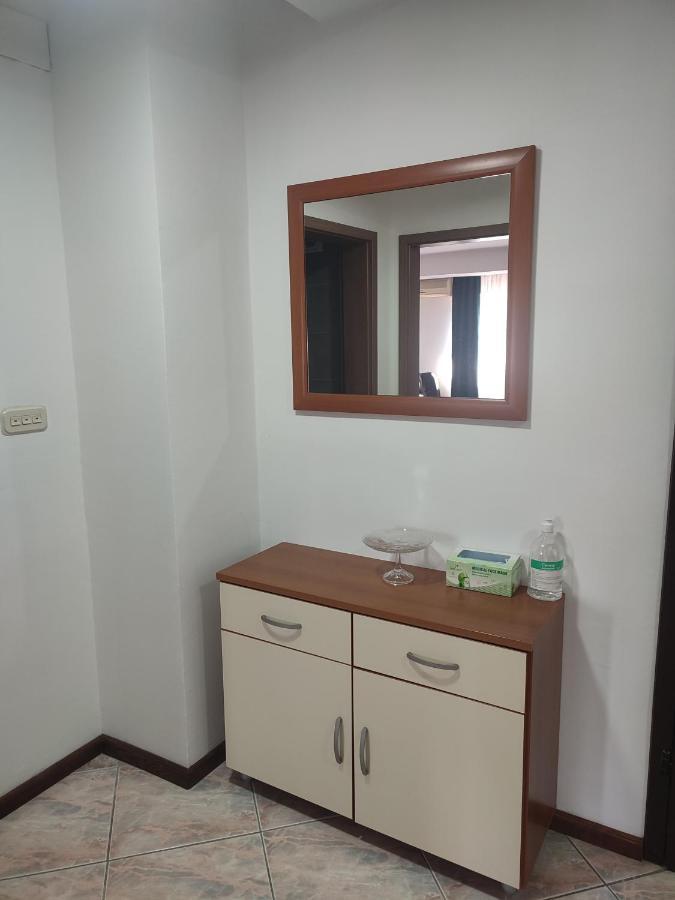 Antoni Apartment Skopje Buitenkant foto